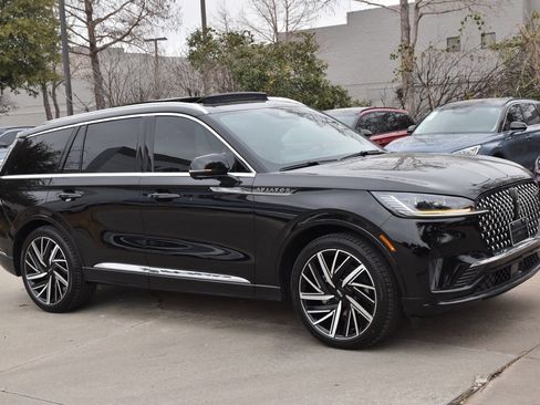 New 2026 Lincoln Aviator Black Label w/ Dynamic Handling Package image 11