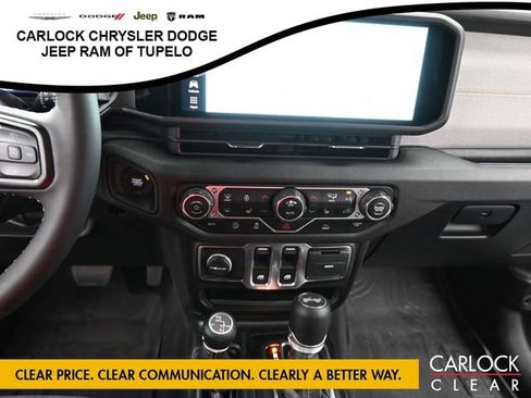 Used 2025 Jeep Wrangler Sport image 16