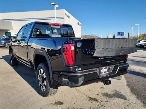 New 2026 GMC Sierra 2500 Denali w/ Denali Reserve Package image 6
