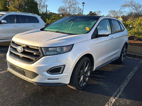 Used 2018 Ford Edge Sport w/ Equipment Group 401A image 9
