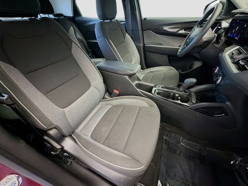 Used 2024 Chevrolet TrailBlazer LS w/ LS Confidence Package FWD image 15