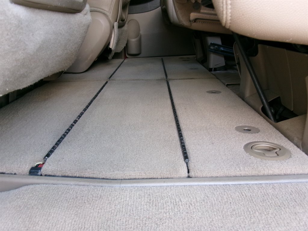 Used 2013 Chrysler Town & Country Touring-L w/ Driver Convenience Group FWD image 15