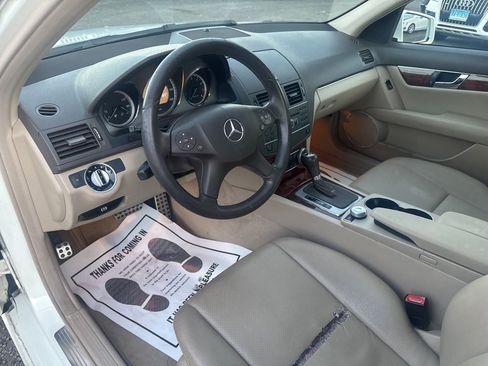 Used 2011 Mercedes-Benz C 300 4MATIC Sedan image 33