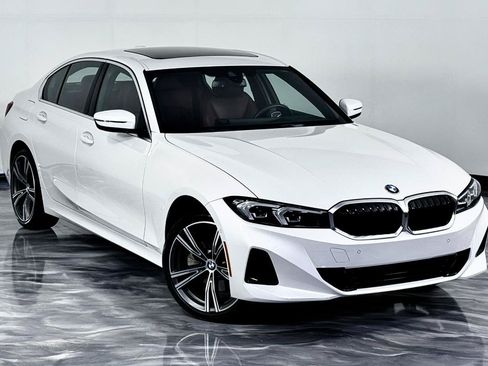 Used 2024 BMW 330i xDrive Sedan AWD/4WD image 3