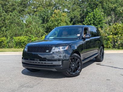 New 2025 Land Rover Range Rover Long Wheelbase SE
