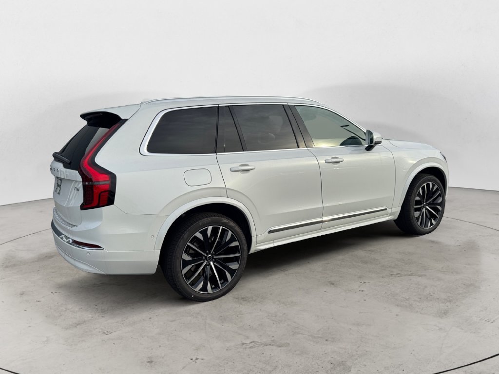 New 2027 Volvo XC90 T8 Plus AWD/4WD image 7