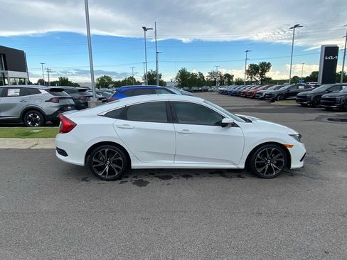 Used 2021 Honda Civic Sport image 9