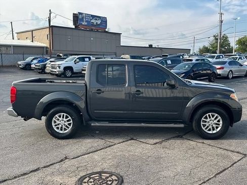 Used 2014 Nissan Frontier SV w/ SV Value Truck Package RWD image 13