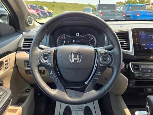 Used 2017 Honda Ridgeline RTL-E image 17