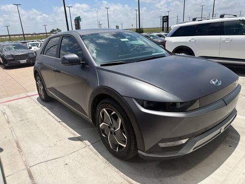 Used 2023 Hyundai Ioniq 5 SEL RWD image 3