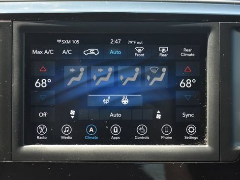 Used 2020 Chrysler Pacifica Touring-L FWD image 24