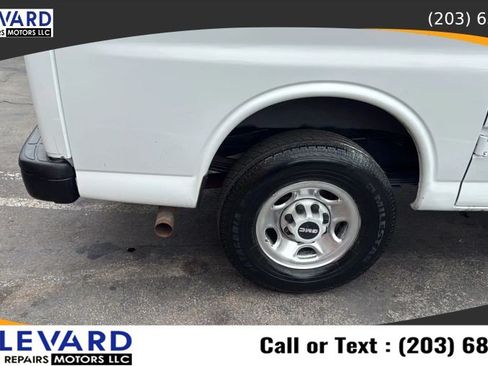 Used 2008 GMC Savana 2500 RWD image 11