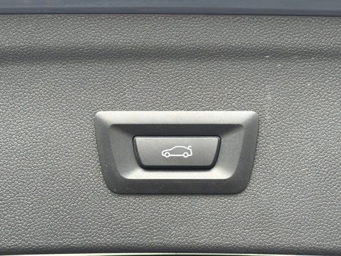Used 2024 BMW iX M60 AWD/4WD image 25