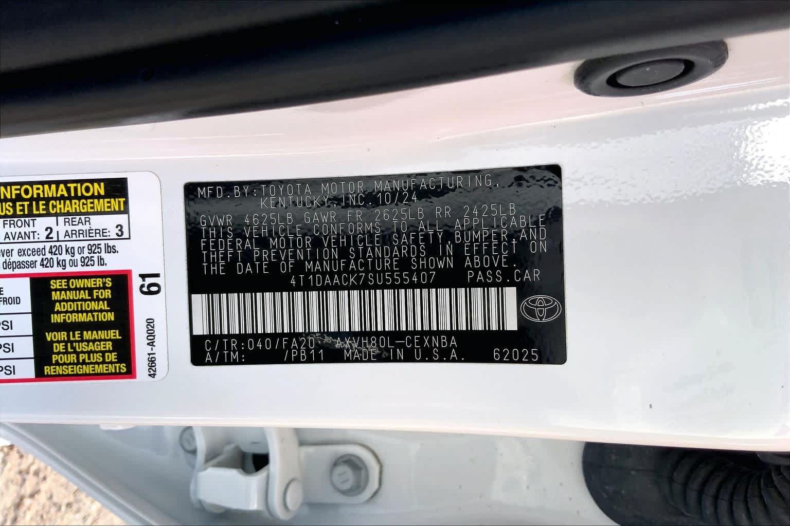 Used 2025 Toyota Camry LE FWD image 34
