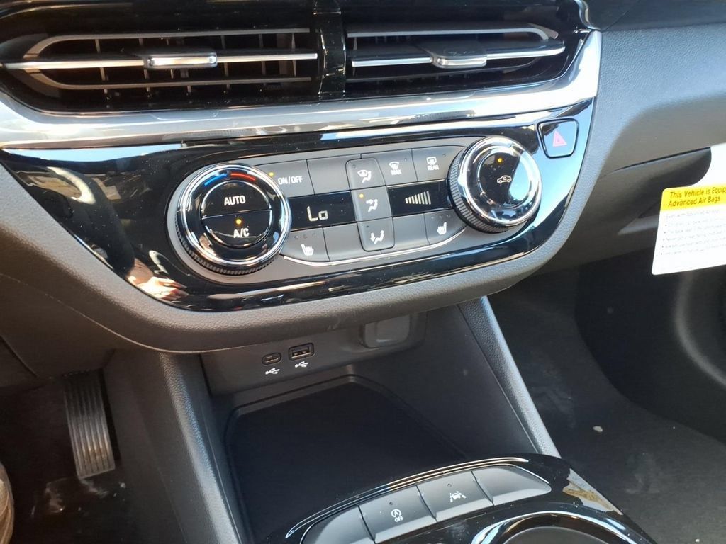 New 2026 Buick Envista Sport Touring w/ Convenience I Package FWD image 19