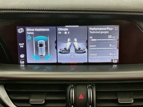 Used 2023 Alfa Romeo Stelvio Veloce AWD/4WD image 12