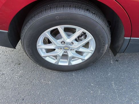 Used 2024 Chevrolet Equinox LT FWD image 38