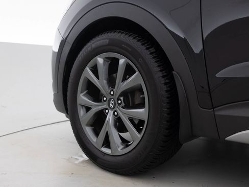 Used 2017 Hyundai Santa Fe Sport AWD/4WD image 17
