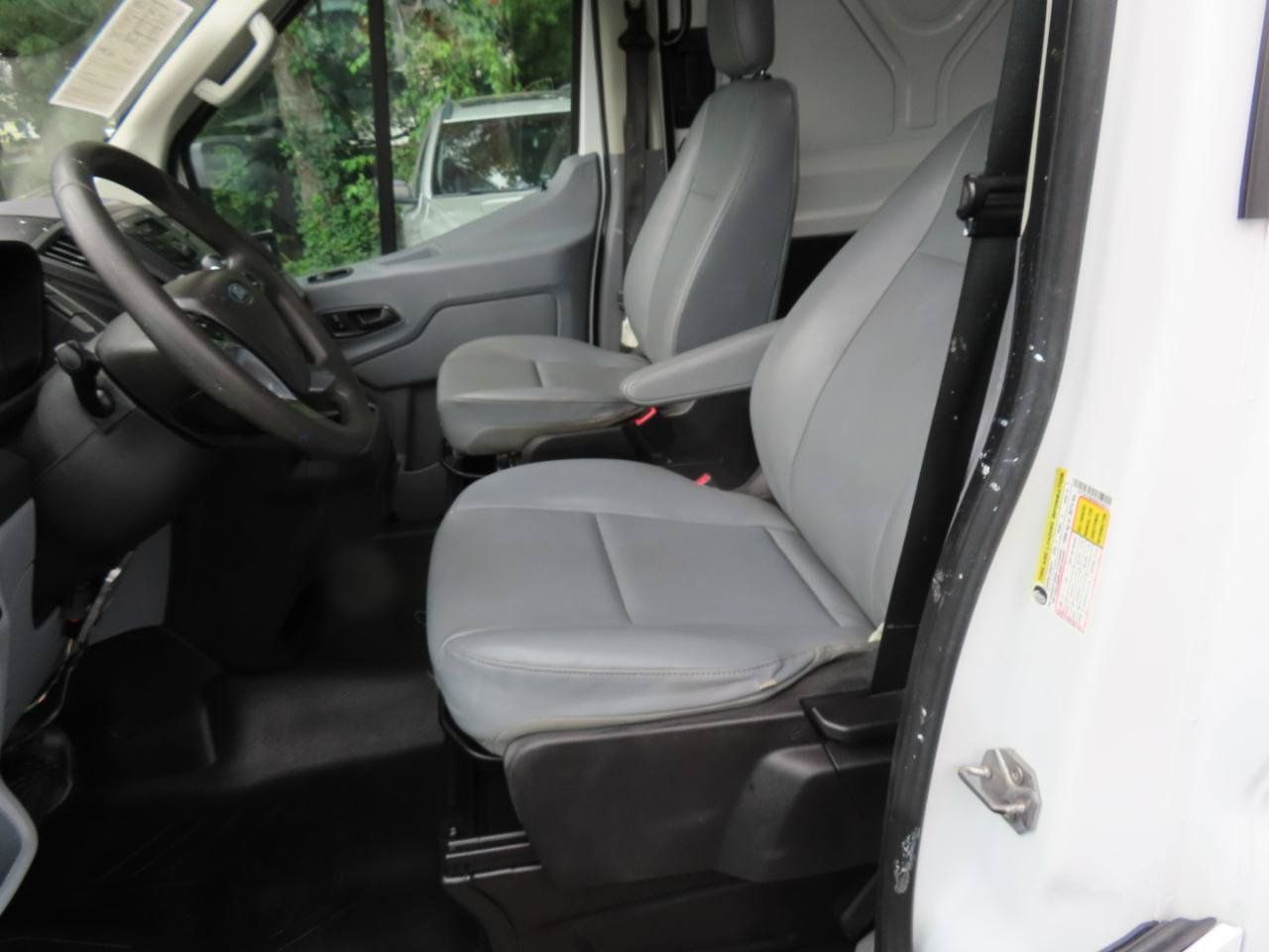Used 2019 Ford Transit 250 148 Medium Roof RWD image 27