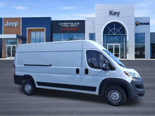 Used 2025 RAM ProMaster 2500 w/ Convenience Group FWD image 4