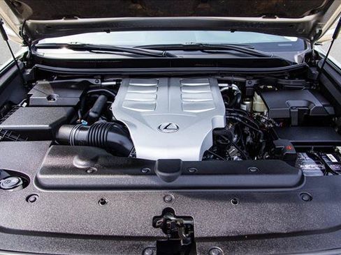 Used 2021 Lexus GX 460 Premium w/ Accessory Package AWD/4WD image 27