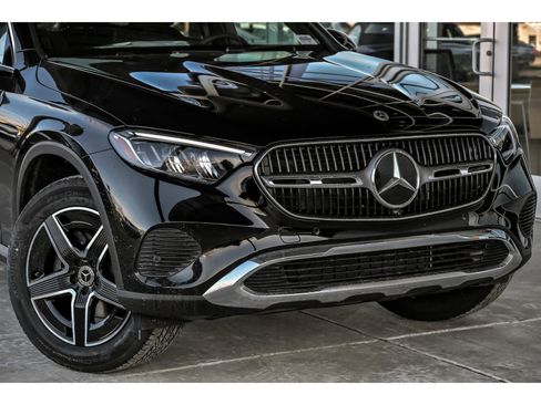 New 2026 Mercedes-Benz GLC 300 4MATIC image 2