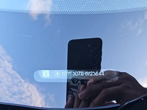 Used 2017 Chevrolet Corvette Stingray Convertible w/ 3LT Preferred Equipment Group image 32