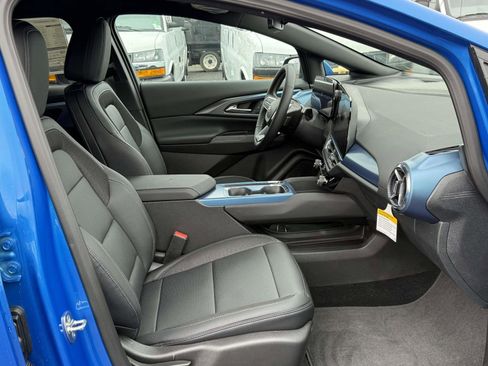 New 2026 Chevrolet Equinox EV LT image 21