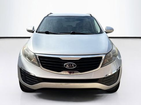 Used 2011 Kia Sportage LX w/ Navigation Pkg image 4