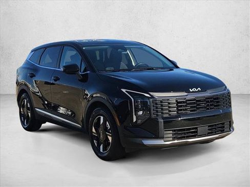 Used 2026 Kia Sportage LX FWD image 3