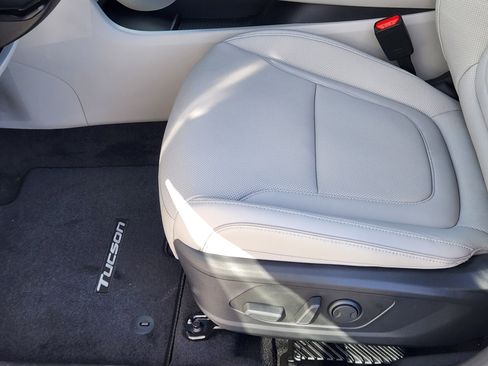 New 2026 Hyundai Tucson Limited AWD/4WD image 9