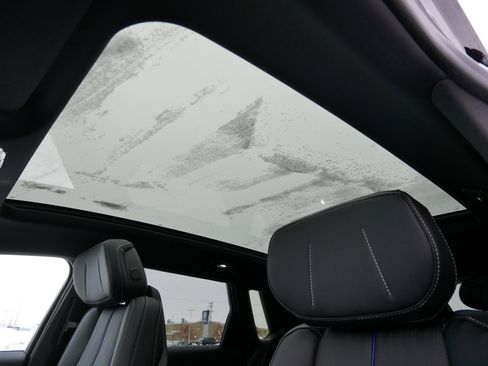 New 2026 Cadillac Lyriq Sport image 27