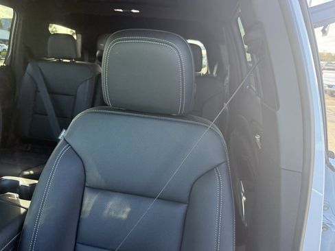 New 2026 Chevrolet Traverse LT image 22