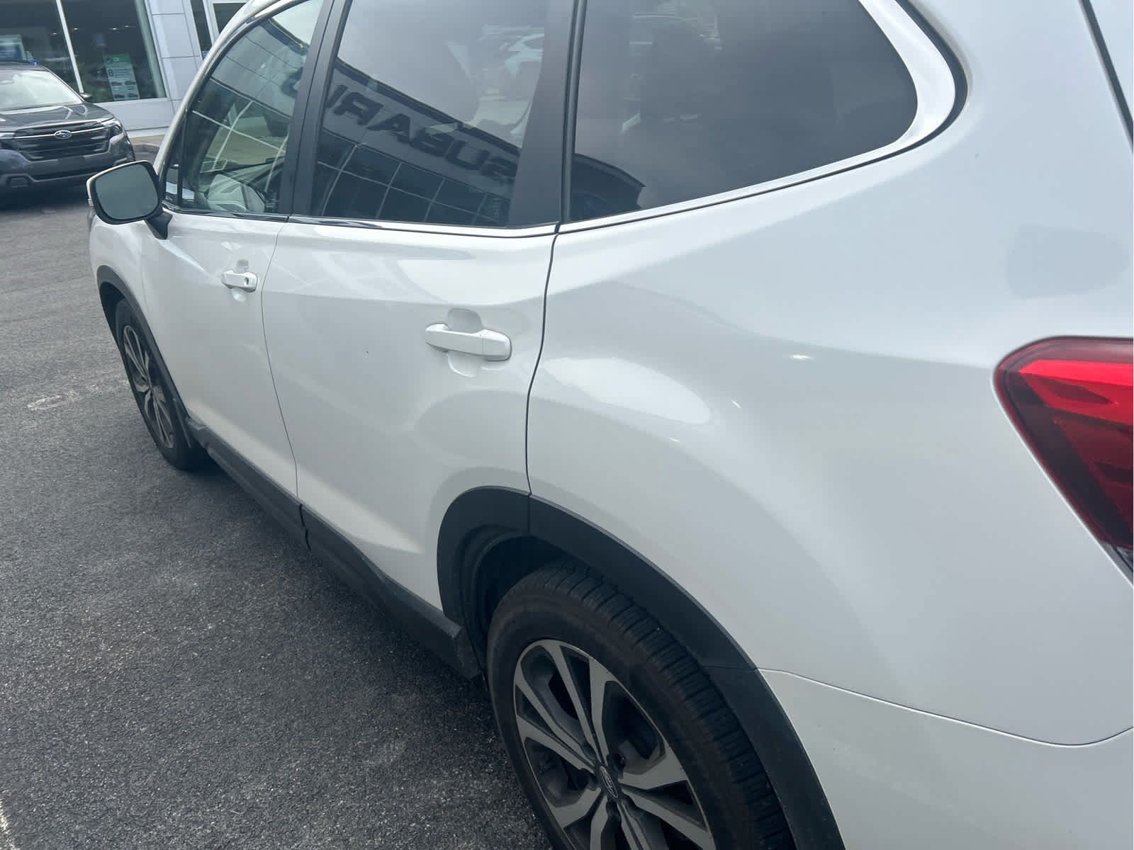 Used 2020 Subaru Forester Limited AWD/4WD image 3
