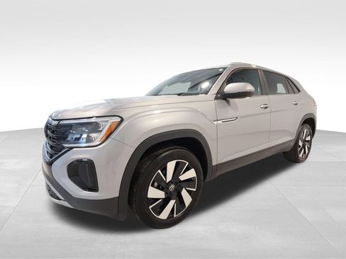 Used 2026 Volkswagen Atlas Cross Sport SE FWD image 8
