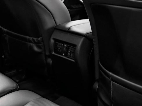 Used 2014 Lexus GX 460 AWD/4WD image 38