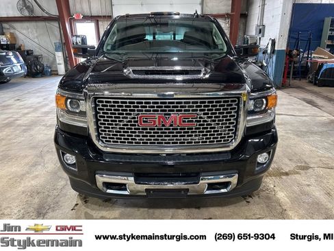 Used 2017 GMC Sierra 2500 Denali AWD/4WD image 12