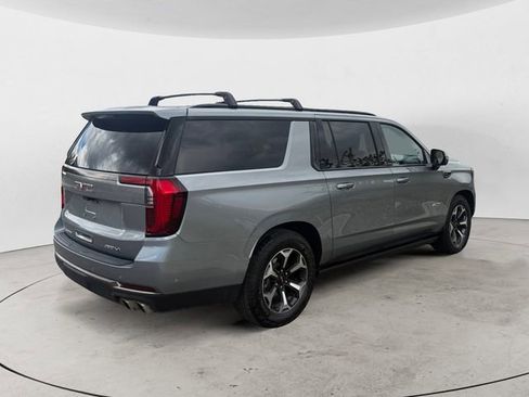 Used 2025 GMC Yukon XL AT4 Ultimate AWD/4WD image 5