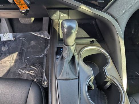 Used 2021 Toyota Camry SE image 24