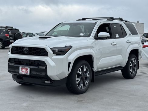 New 2026 Toyota 4Runner TRD Sport Premium AWD/4WD image 11