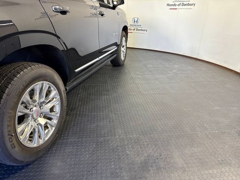 Used 2022 GMC Yukon Denali AWD/4WD image 4