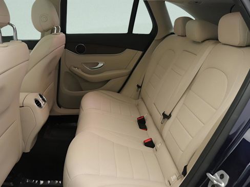 Used 2022 Mercedes-Benz GLC 300 4MATIC image 31