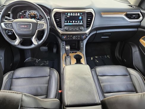 Used 2017 GMC Acadia Denali image 13