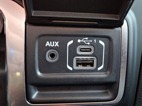 Used 2024 Jeep Wrangler Sport S image 22