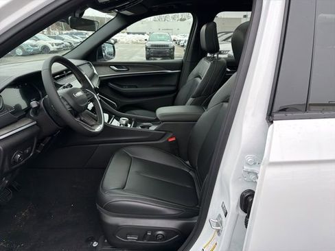 New 2026 Jeep Grand Cherokee Limited image 15