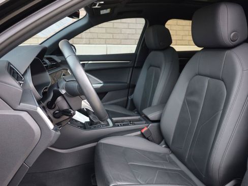 Used 2020 Audi Q3 2.0T Premium Plus AWD/4WD image 15