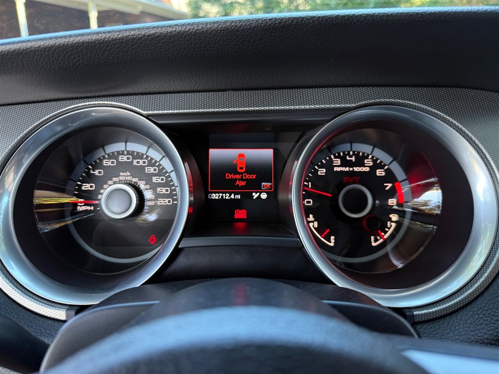Used 2014 Ford Mustang Shelby GT500 w/ Equipment Group 821A RWD image 38