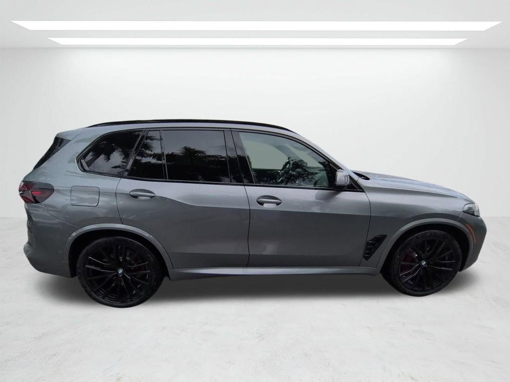 New 2026 BMW X5 xDrive40i w/ Executive Package AWD/4WD image 3