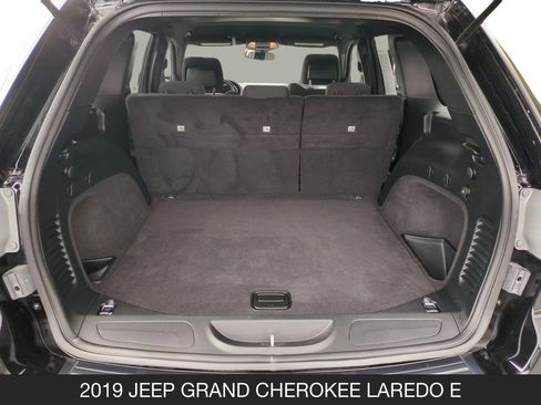 Used 2019 Jeep Grand Cherokee Laredo RWD image 24