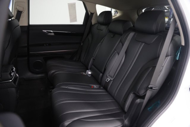 Used 2025 Genesis GV80 2.5T Standard AWD/4WD image 33